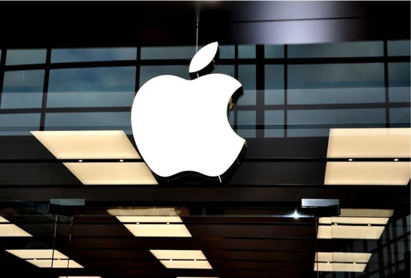 Apples markedsværdi steg med 100 milliarder dollars, da det er i gang med en større opgradering